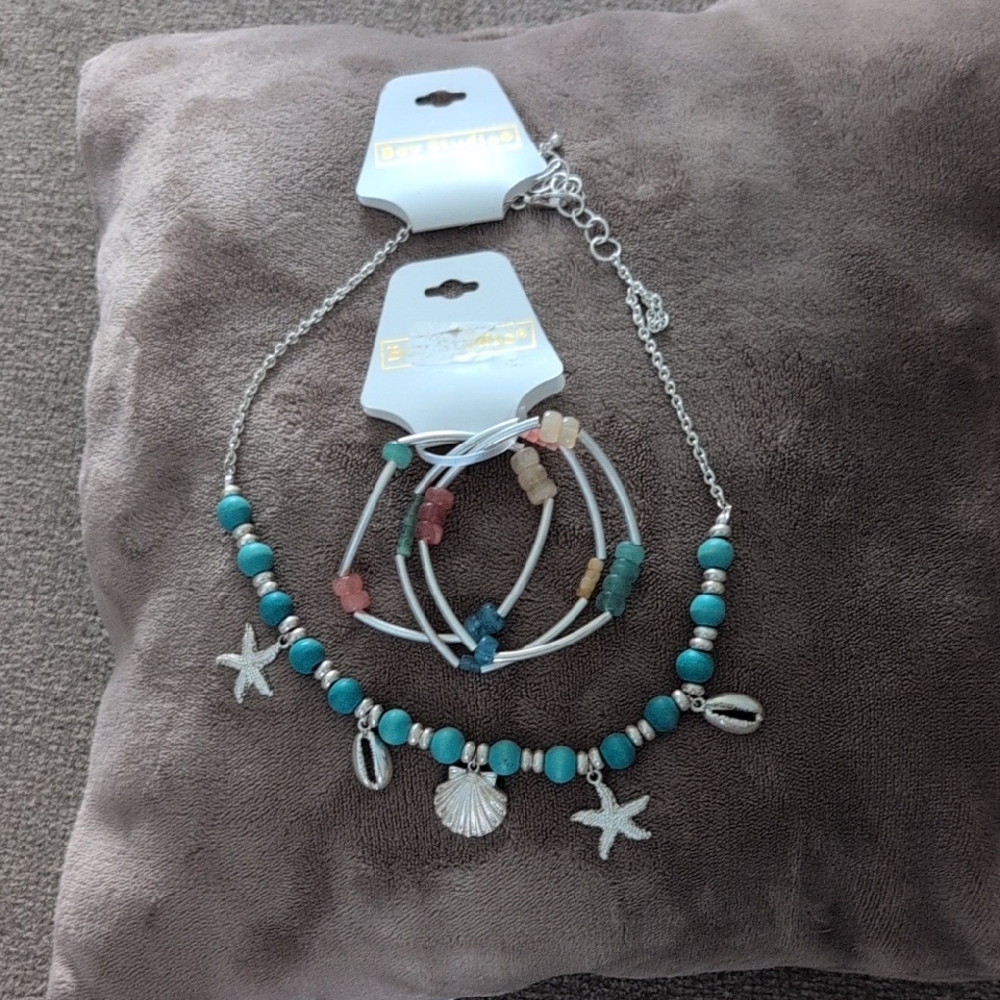 Bay Studio Shiny Silver Necklace And Bracelet